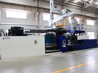 Plastik enjeksiyon makinesi